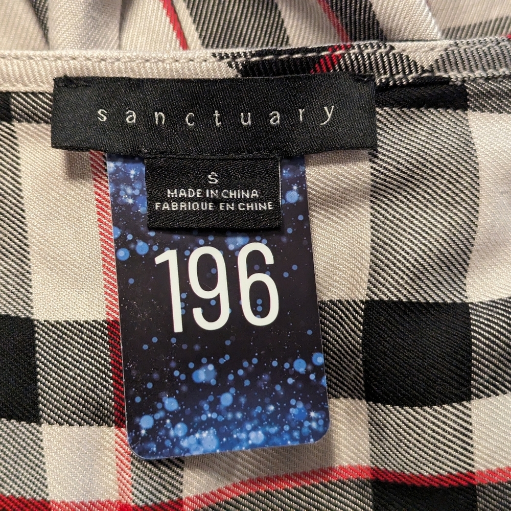 5/$25 Sanctuary Plaid Top - Picture 5 of 5